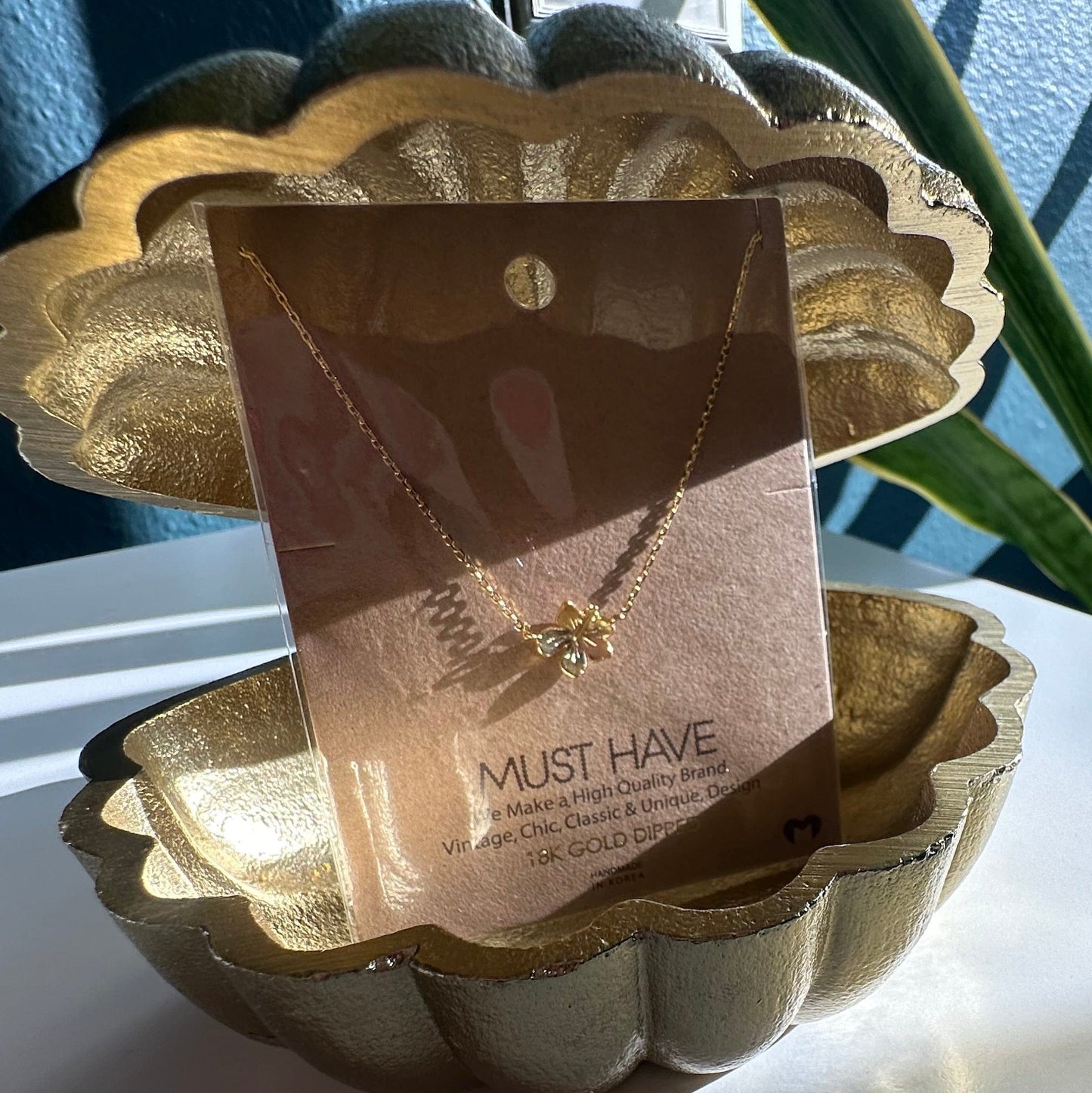 Scarlet 31 Accessories Hibiscus Necklace