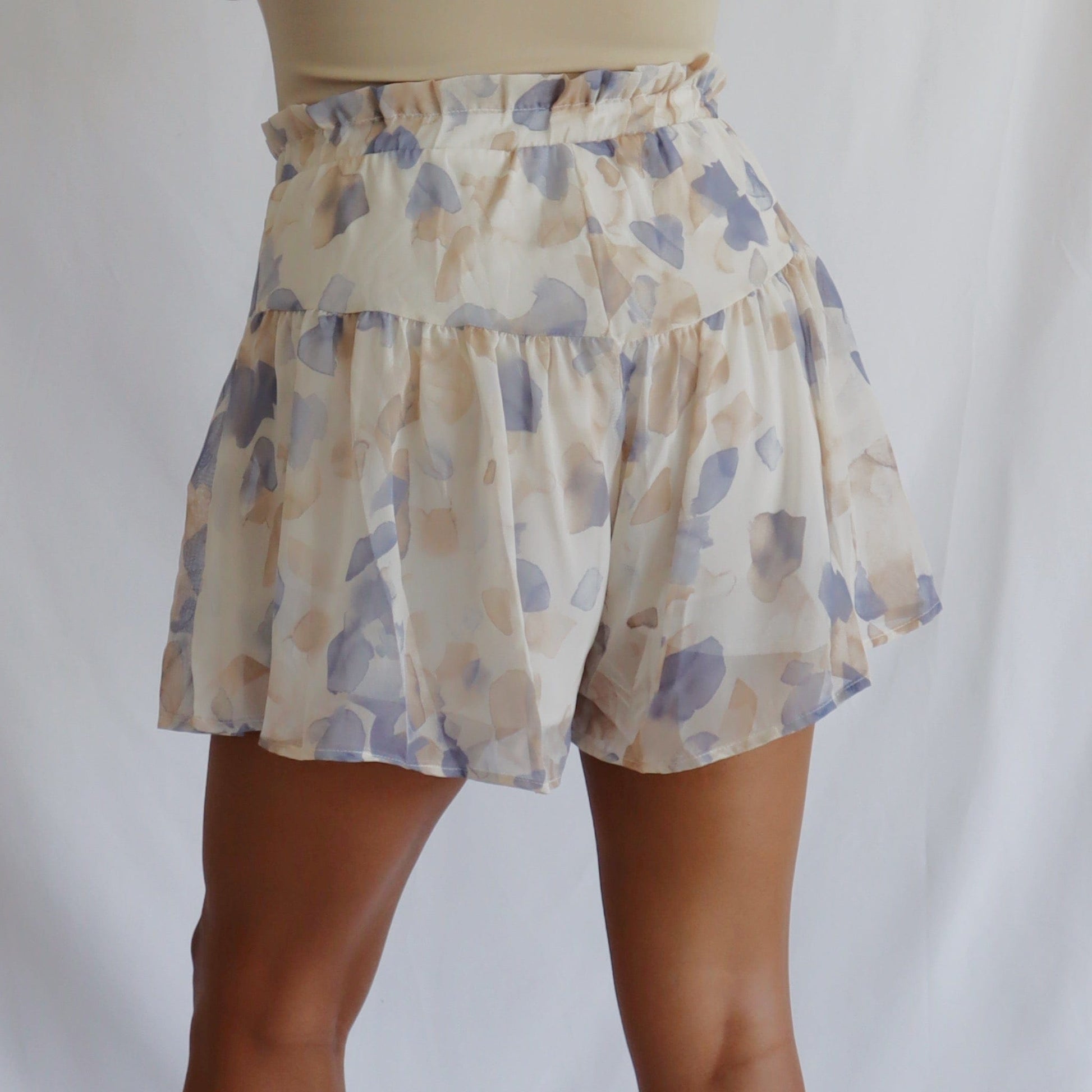 Scarlet 31 BOTTOMS Sadie Ivory Blue Printed Shorts