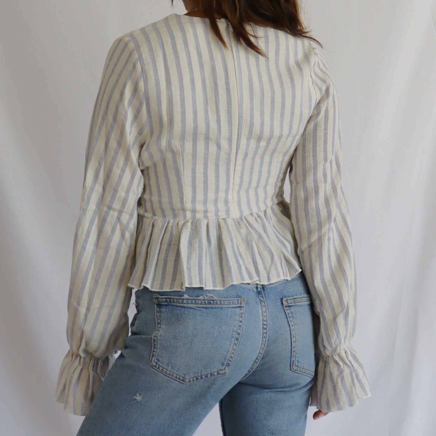 Scarlet 31 TOP Montauk Ivory Blue Striped Long Sleeve